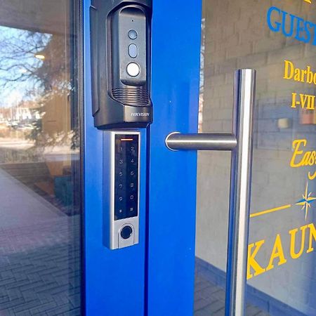 Savan House "Easy Kaunas" ภายนอก รูปภาพ