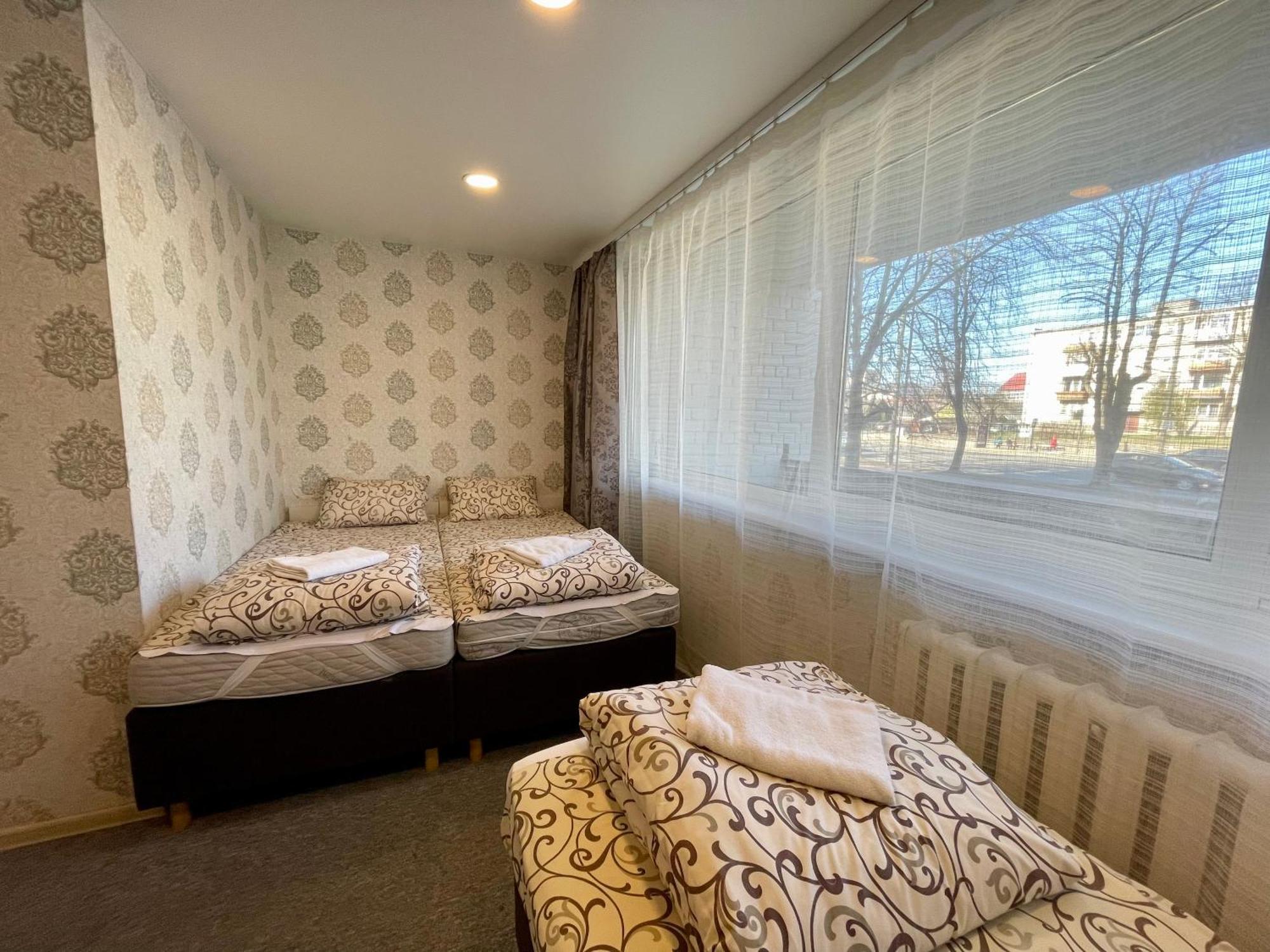Savan House "Easy Kaunas" ภายนอก รูปภาพ