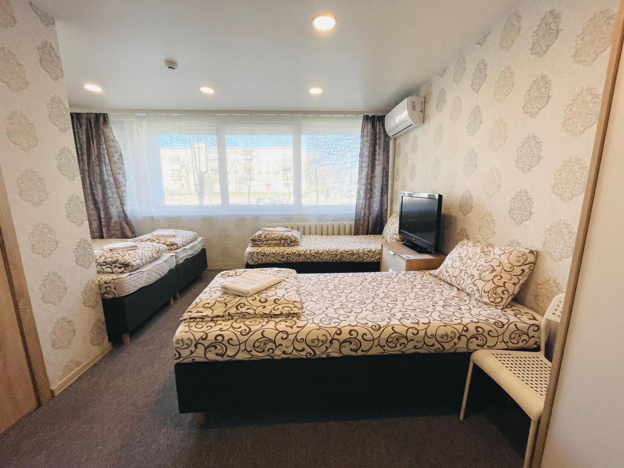 Savan House "Easy Kaunas" ภายนอก รูปภาพ