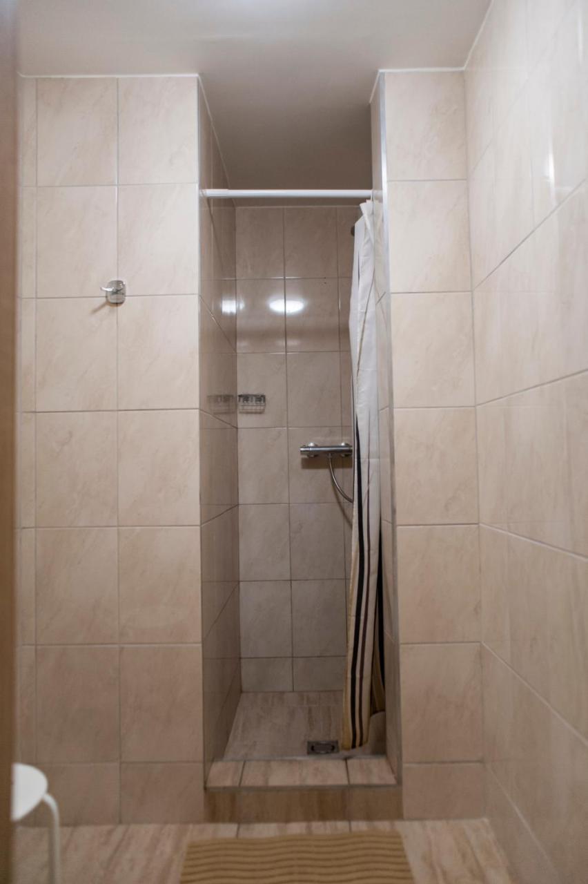 Savan House "Easy Kaunas" ภายนอก รูปภาพ