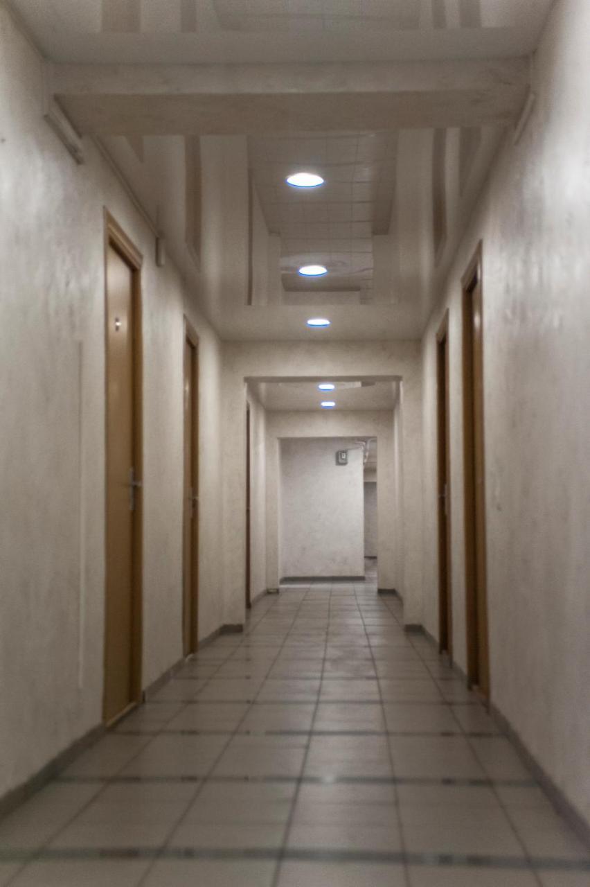 Savan House "Easy Kaunas" ภายนอก รูปภาพ