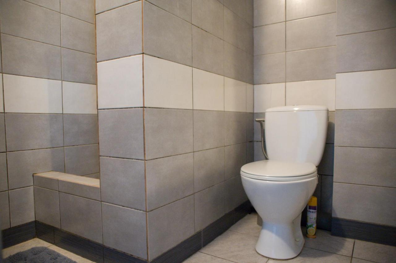 Savan House "Easy Kaunas" ภายนอก รูปภาพ